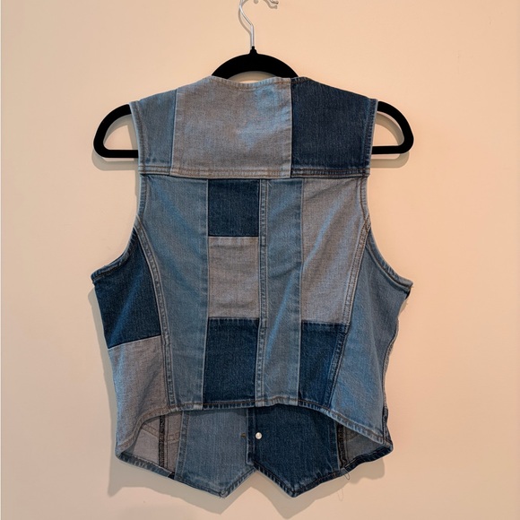 Wrangler Blue and Tan Denim Vest - Picture 4 of 4